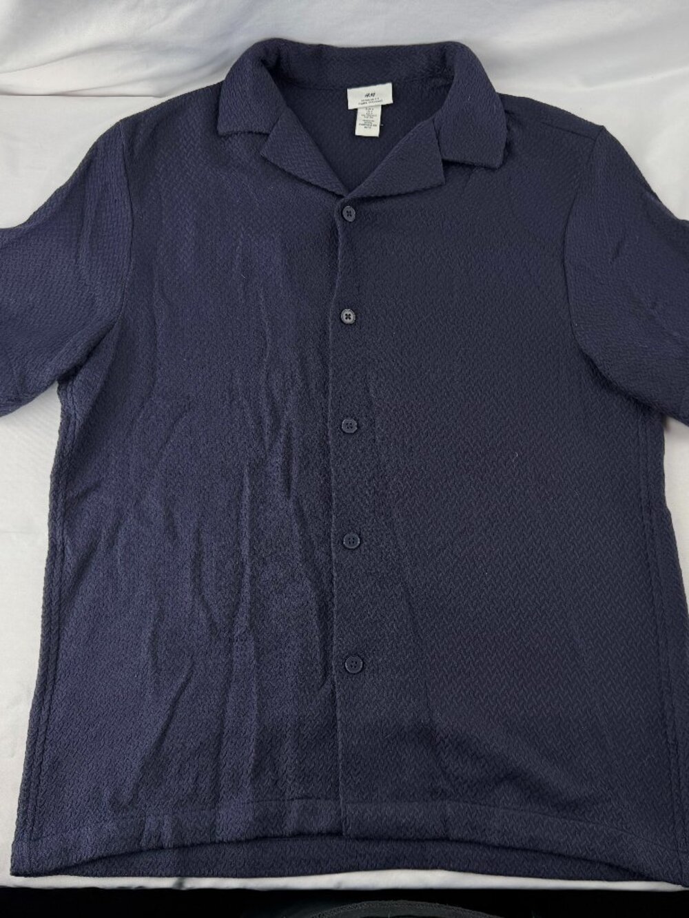 H&M Men's Blue Textured Regular Fit Short Sleeve Camp Shirt Button Up 132